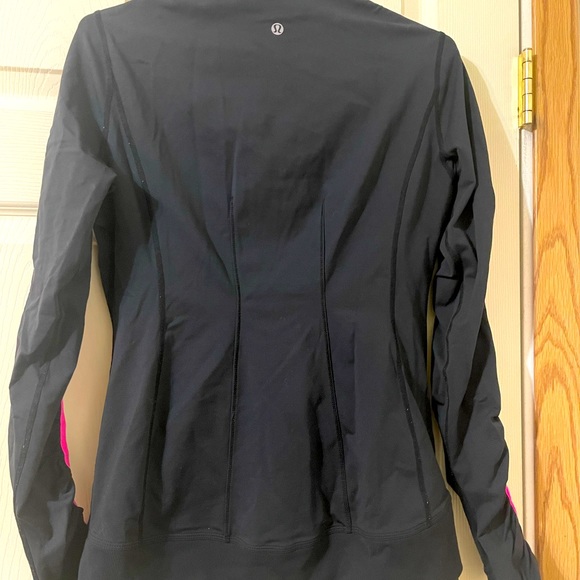 Vintage Lululemon stretch hoody - Picture 9 of 9